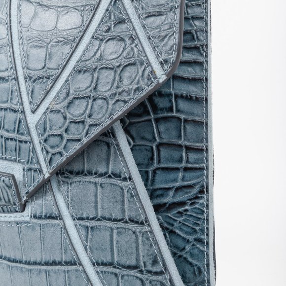 Givenchy Aqua Blue Crocodile Embossed Leather Antigona Clutch - Picture 4 of 10